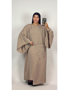 Robe Longue Brodée Taupe Femme | Robe Élégante à Nouer – Mode & Mastour