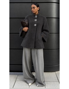 Veste Cape Femme Noir Anthracite à Gros Boutons | ModeetMastour 2